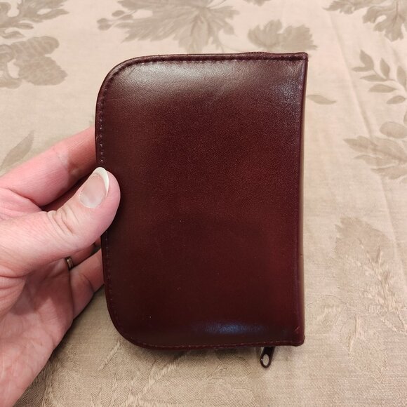 Vintage Toiletry Travel Kit, New with Tags! - Picture 12 of 14